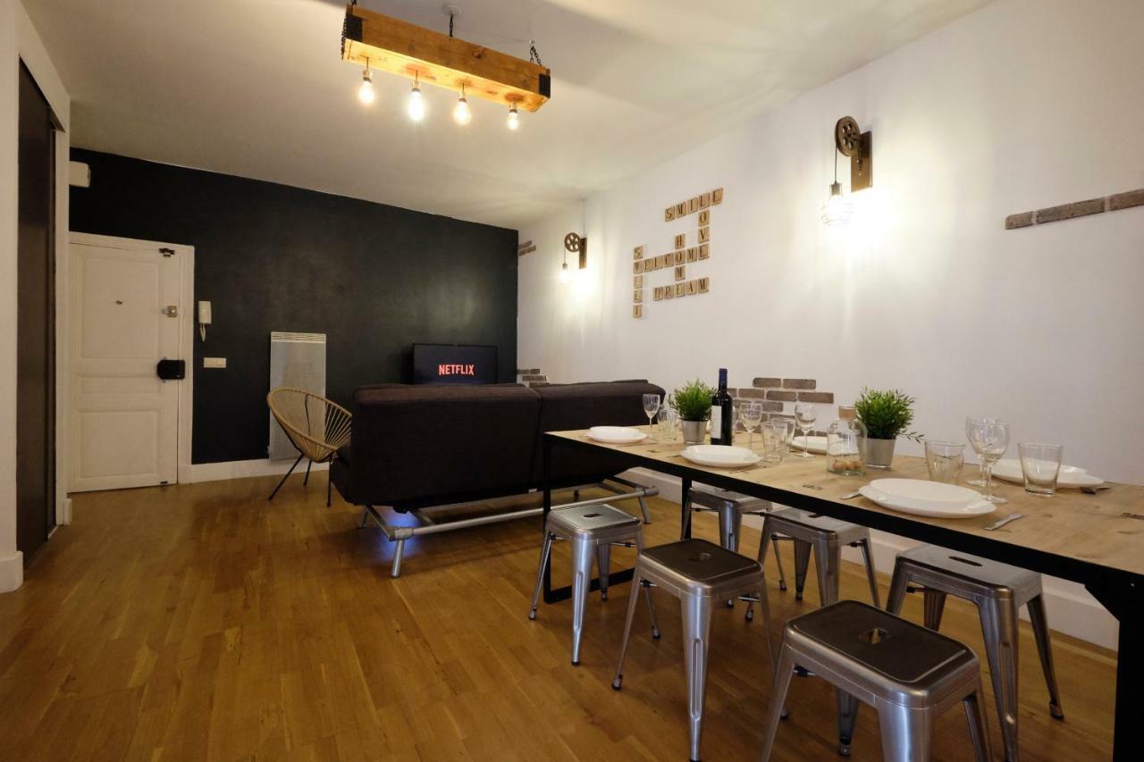 Melina - Appartement Dans Les Remparts De La Bastide Avec Parking Et Terrasse Carcassone Kültér fotó
