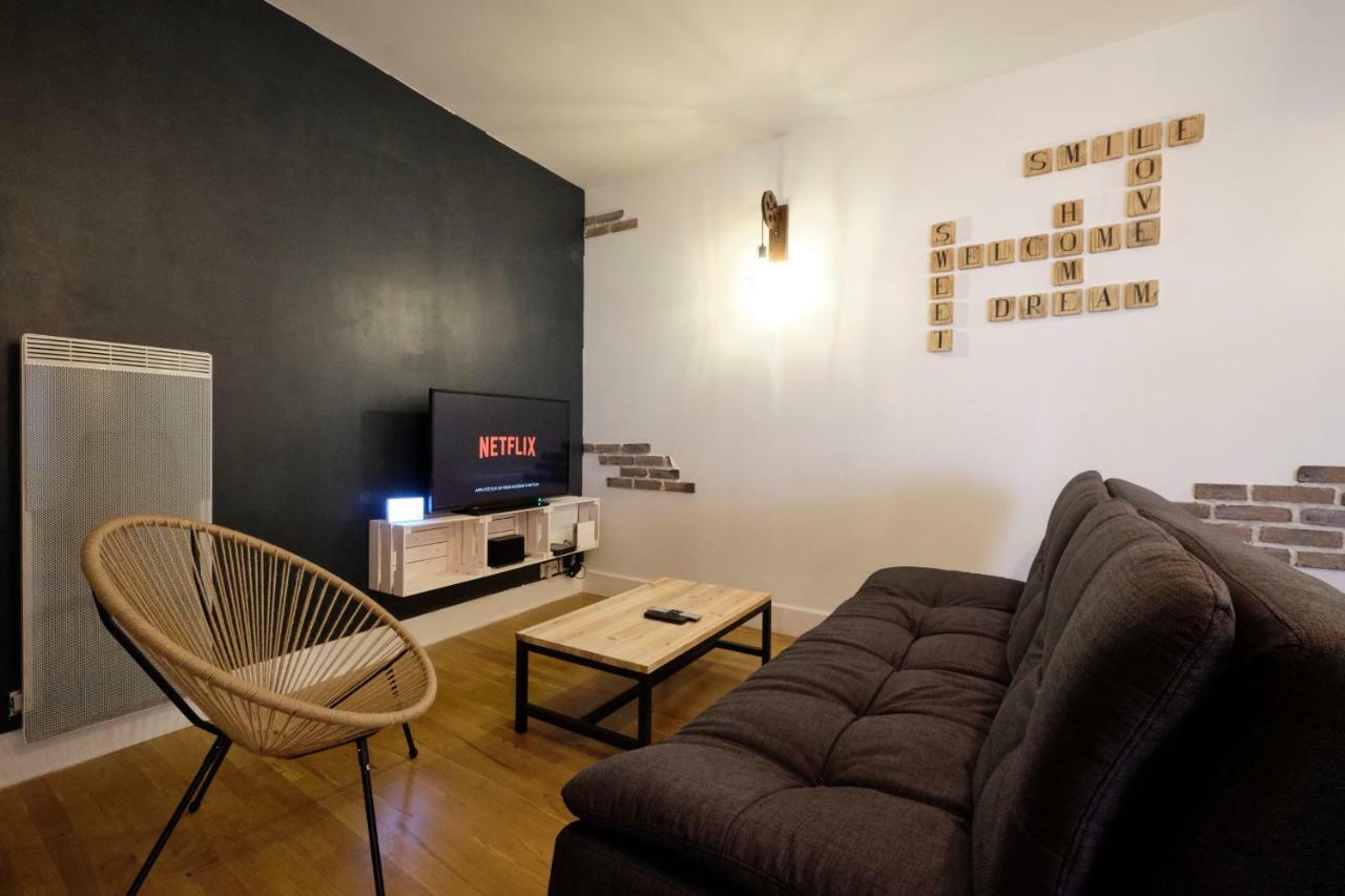 Melina - Appartement Dans Les Remparts De La Bastide Avec Parking Et Terrasse Carcassone Kültér fotó